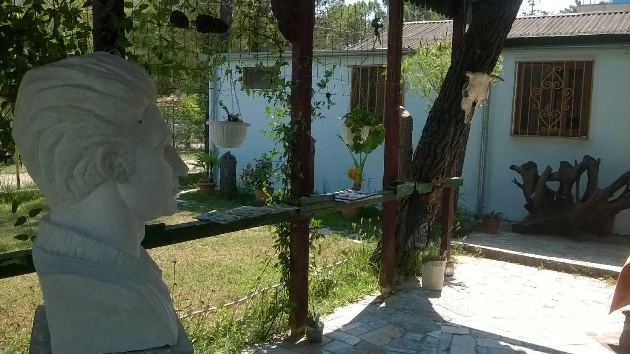 Kolonia E Artistave Lägenhet Velipojë Exteriör bild